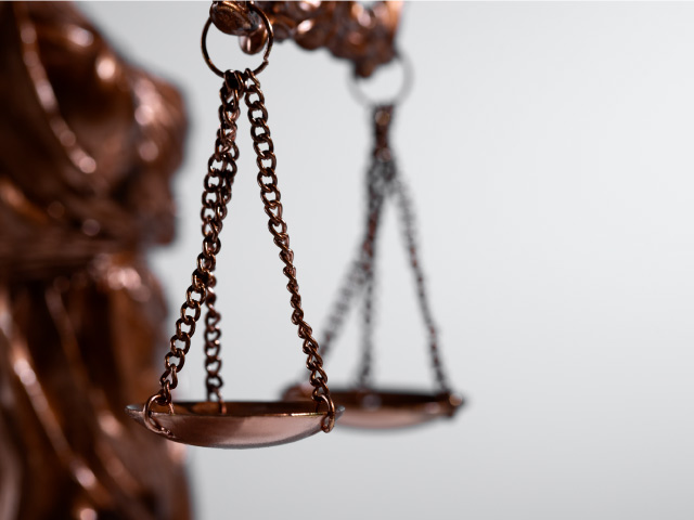 Peut-on critiquer une décision de justice ?